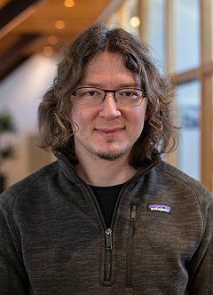 Benedikt Ahrens